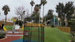 Aire de jeux thématique en caoutchouc