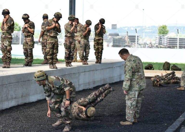 Allenamento Paracadutisti su gomma Parafloor